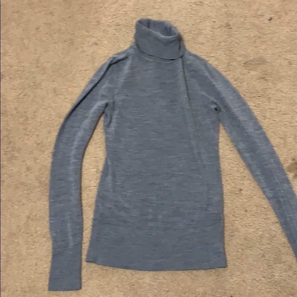 turtle neck sweater